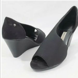 Dana Buchman Open Toe Wedges Heels 9 Black Career Wedding Open Side